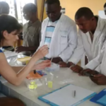 Le Bureau de l’UNESCO Libreville lance un projet de microsciences pour les écoles secondaires d’Owendo.