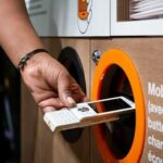 Téléphones usagés en Afrique, Orange mise sur le recyclage